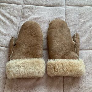 SHERPA LINED WINTER MITTENS